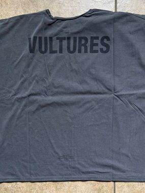 Yeezy Vultures Size 2 Medium Korea Exclusive Merch Tee Grey New FAST SHIPPING